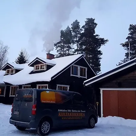 Kultakukkura Hirsikartano Villa Tammela