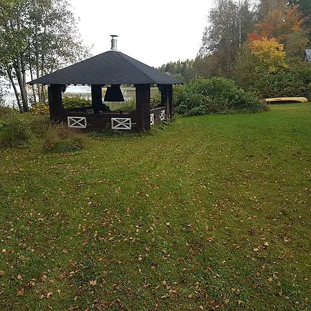 Kultakukkura Hirsikartano * Tammela