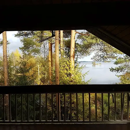 Kultakukkura Hirsikartano * Tammela